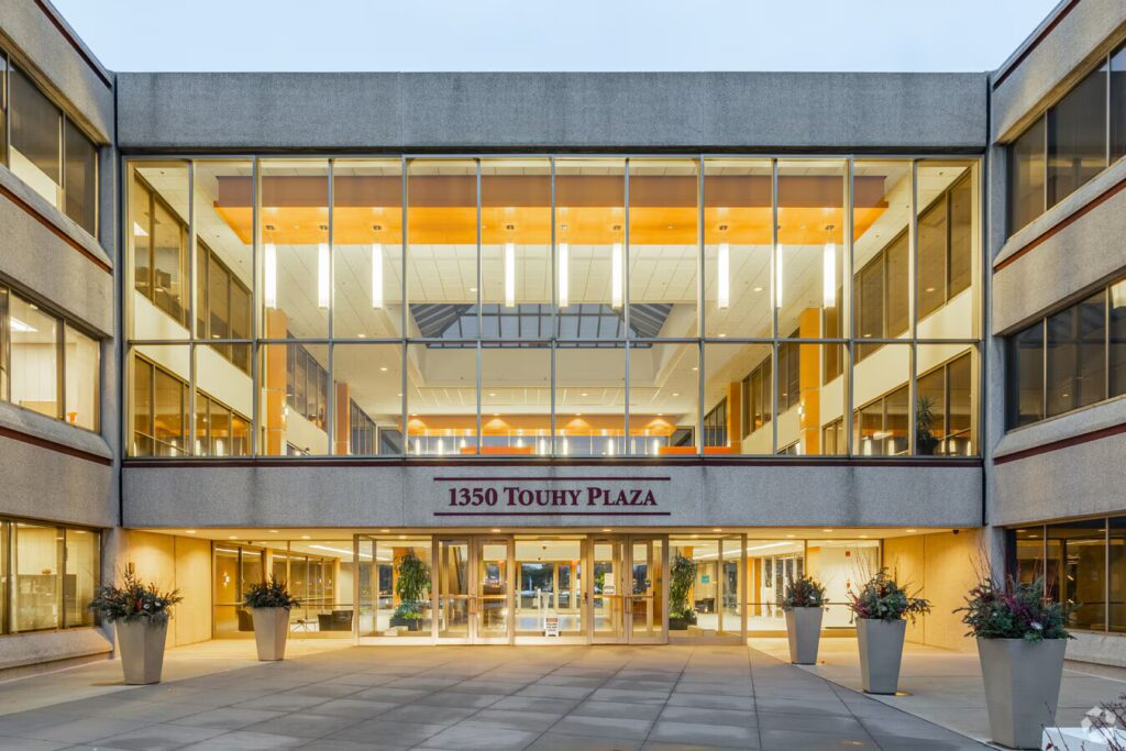 Des Plaines Building Entrance